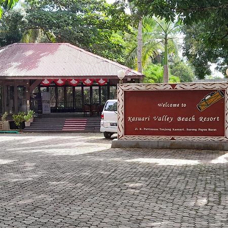 Kasuari Valley Beach Resort Sorong Ngoại thất bức ảnh