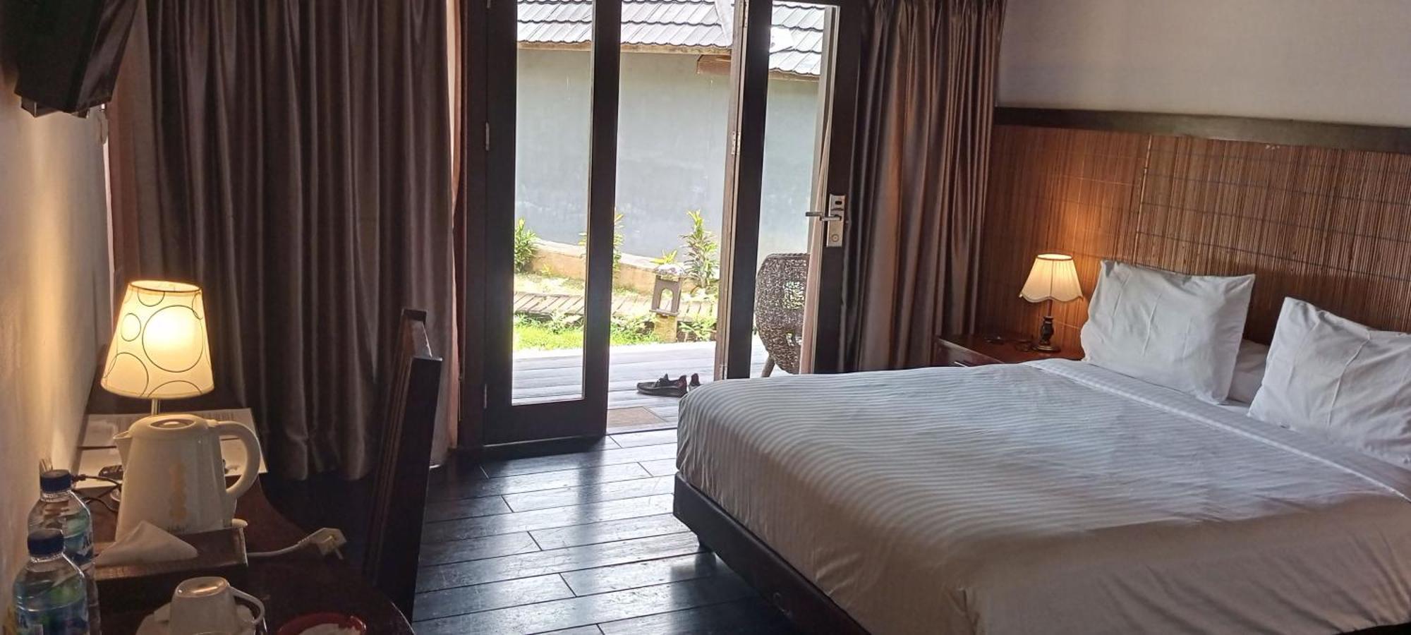 Kasuari Valley Beach Resort Sorong Ngoại thất bức ảnh